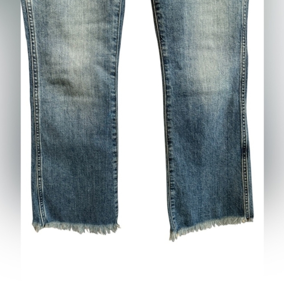 Madewell Cali Demi-Boot Jeans in Fleetwood Wash- Raw Hem-Size 27” - Picture 7 of 7